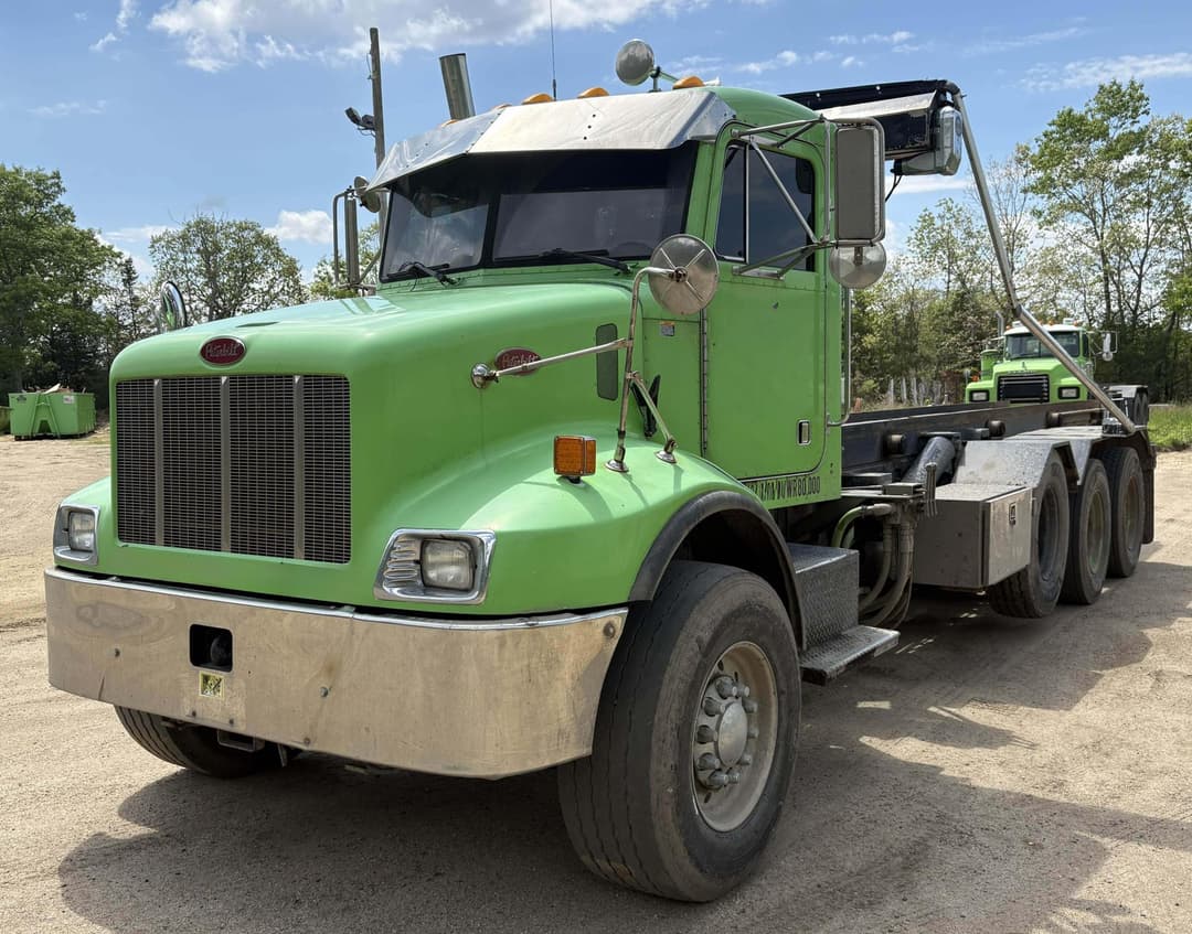 Image of Peterbilt 330 Primary image