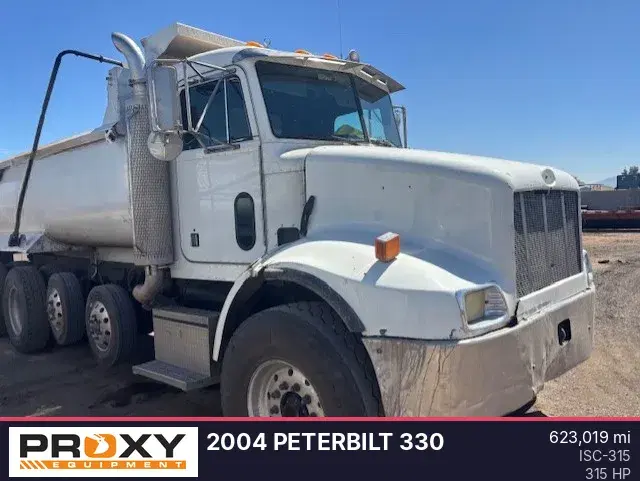 Image of Peterbilt 330 equipment image 2