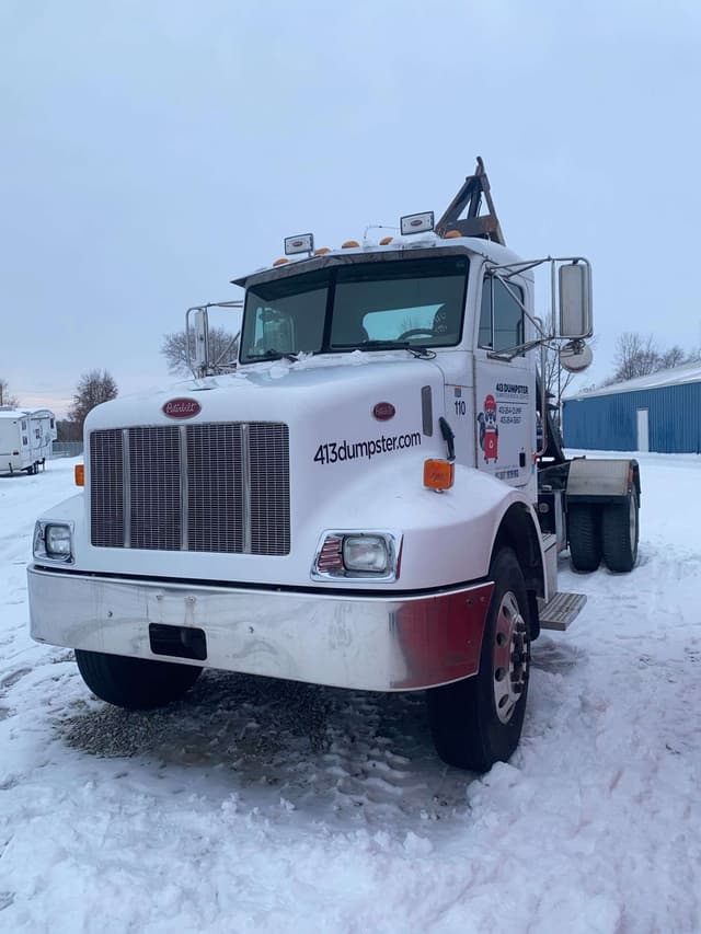 Image of Peterbilt 330 equipment image 4