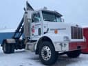 2004 Peterbilt 330 Image
