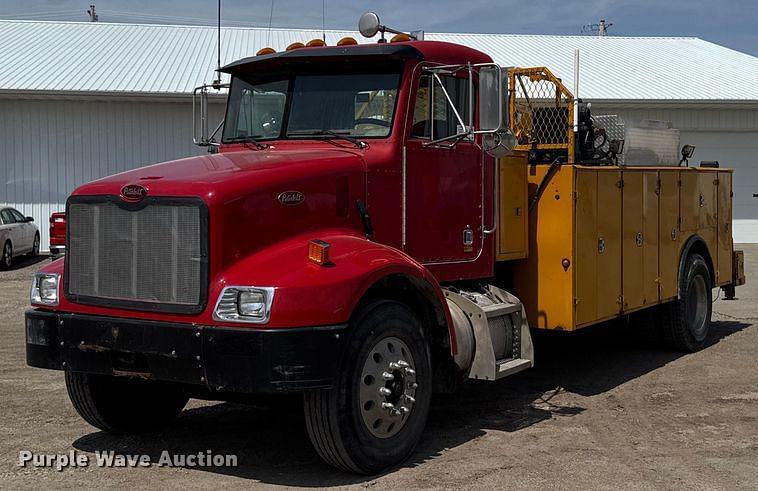 Image of Peterbilt 330 Primary image