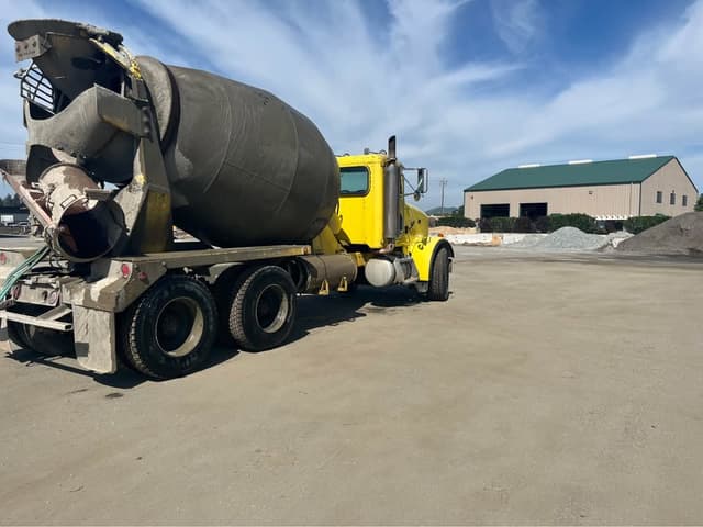 Image of Peterbilt 357 equipment image 2