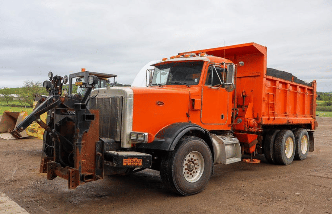 Image of Peterbilt 357 Primary image