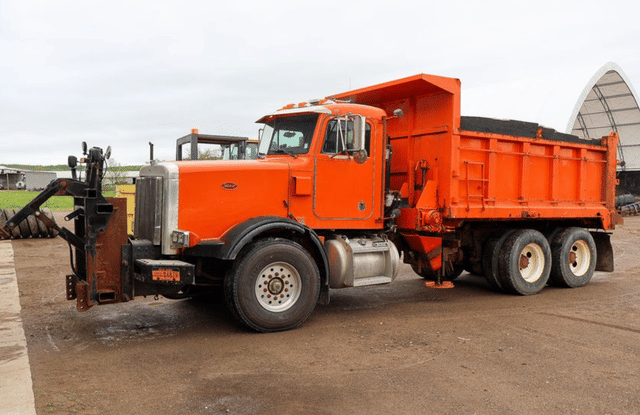 Image of Peterbilt 357 equipment image 1