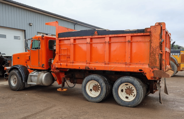 Image of Peterbilt 357 equipment image 2