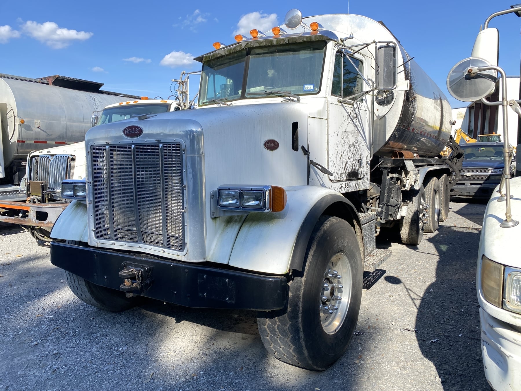 2004 Peterbilt 357 Equipment Image0
