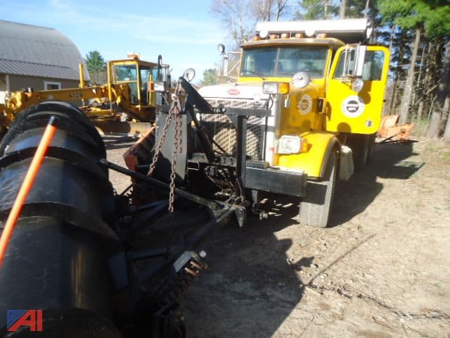 Image of Peterbilt 357 Primary image