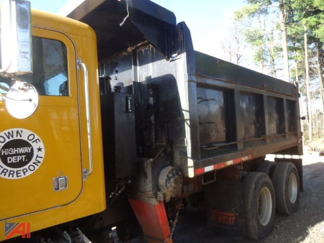 Image of Peterbilt 357 equipment image 3