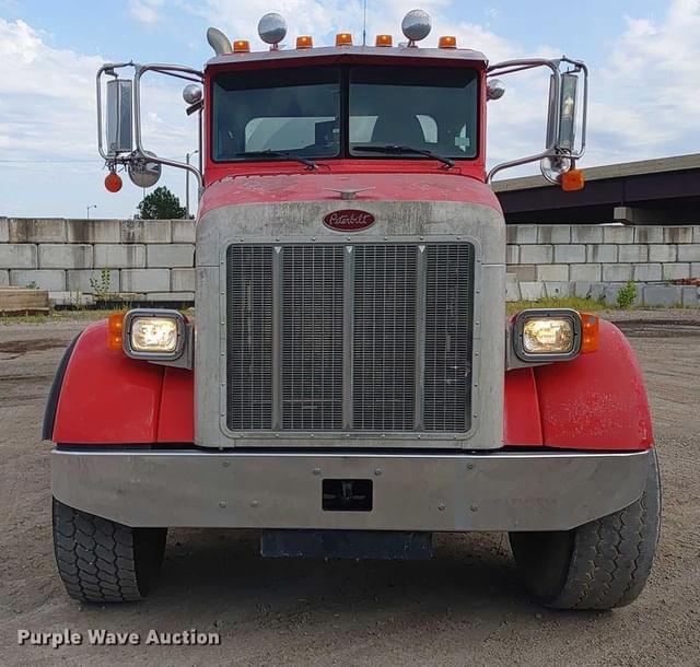 Image of Peterbilt 357 equipment image 1
