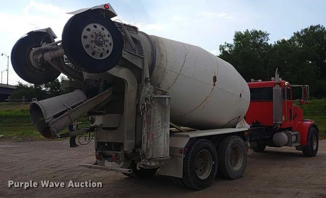 Image of Peterbilt 357 equipment image 4