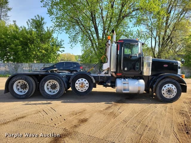 Image of Peterbilt 357 equipment image 3