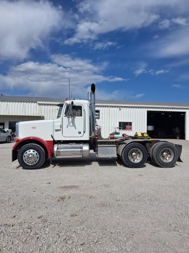 Image of Peterbilt 378 equipment image 1