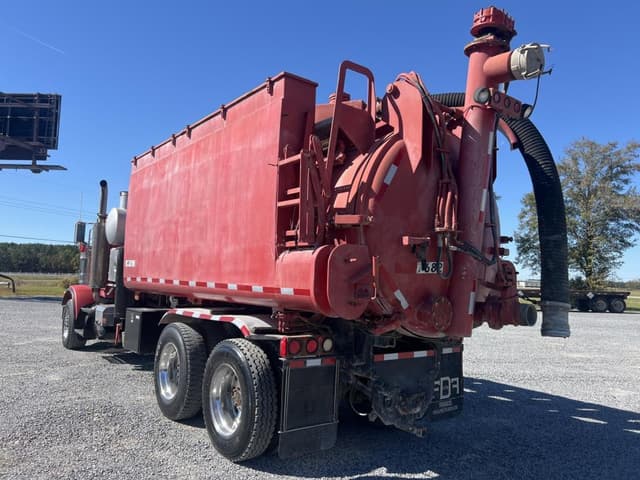 Image of Peterbilt 378 equipment image 2