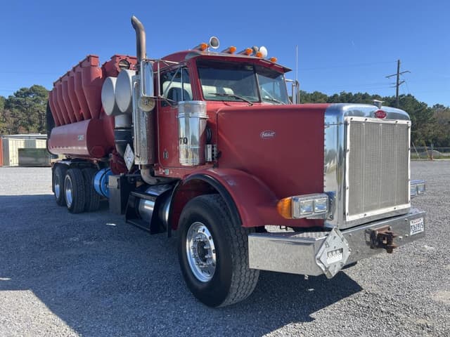 Image of Peterbilt 378 equipment image 4