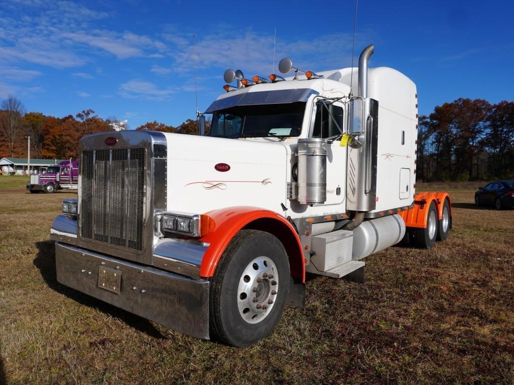 Image of Peterbilt 379 Primary image