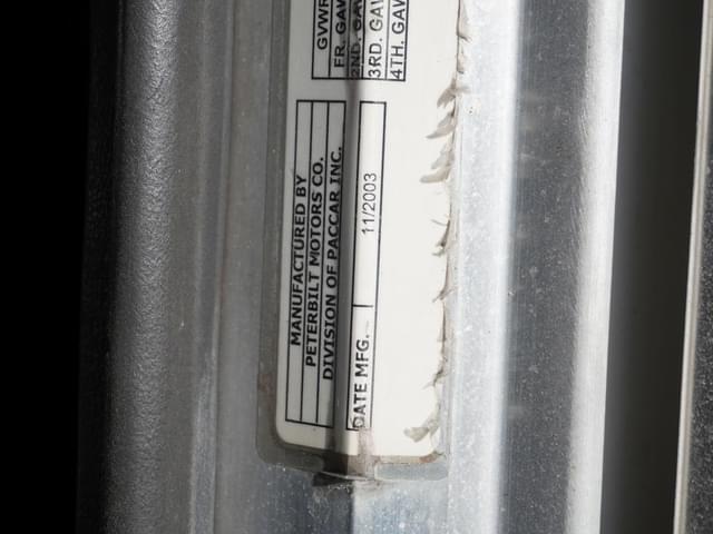 Image of Peterbilt 379 equipment image 4