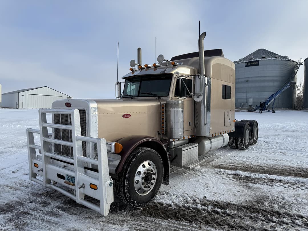 Image of Peterbilt 379 Primary image