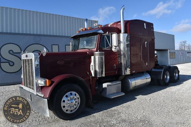 Image of Peterbilt 379 equipment image 3