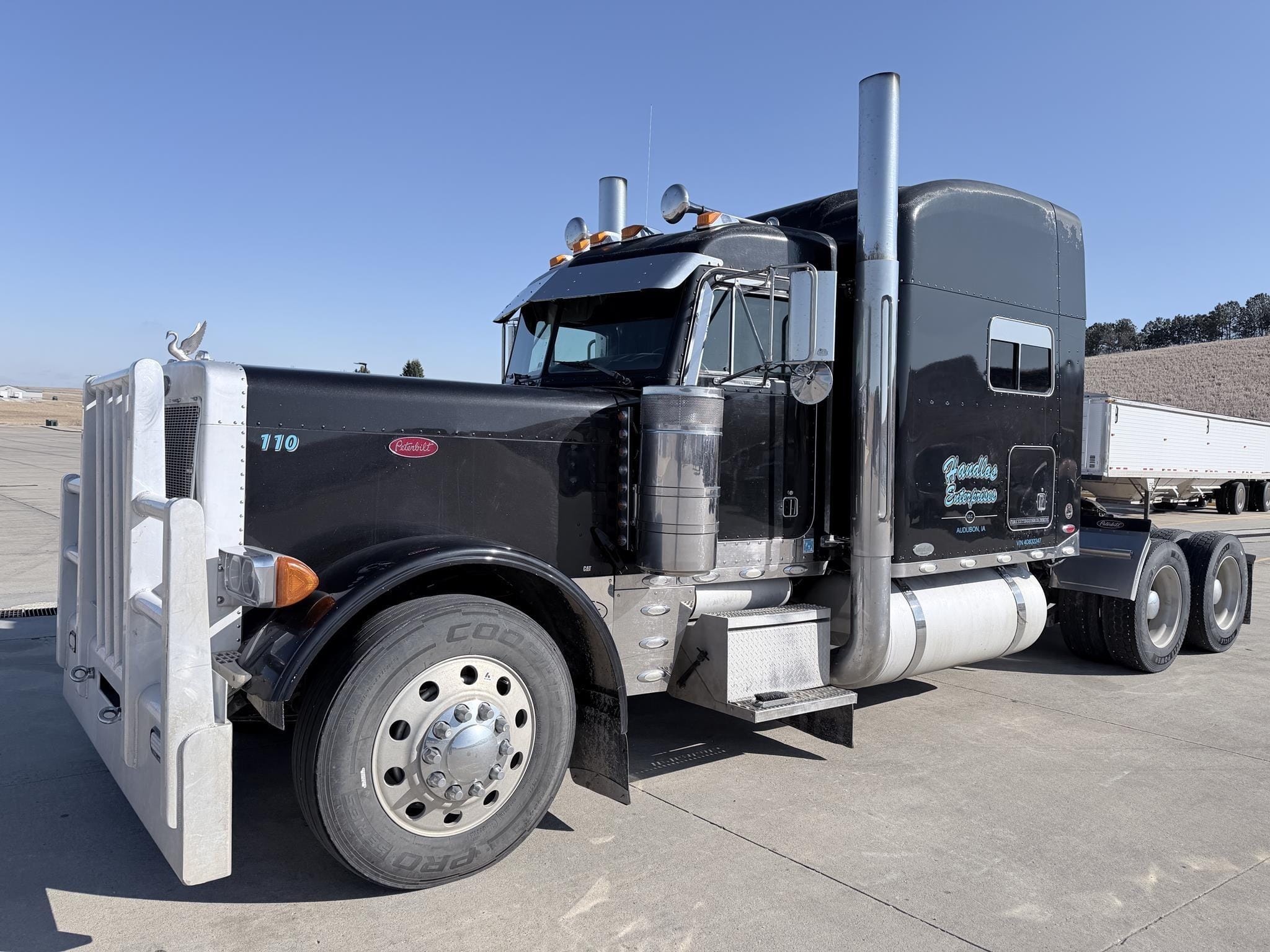 2004 Peterbilt 379 Equipment Image0