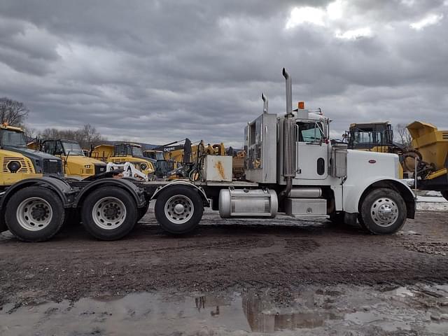 Image of Peterbilt 379 equipment image 2