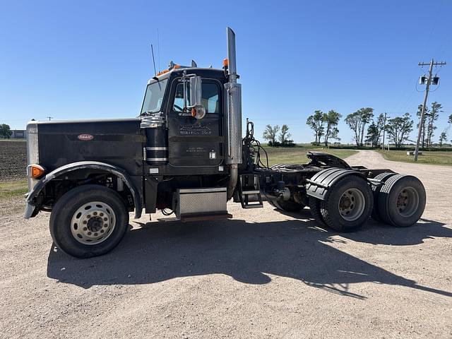 Image of Peterbilt 379 equipment image 3