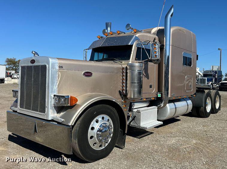 Image of Peterbilt 379 Primary image