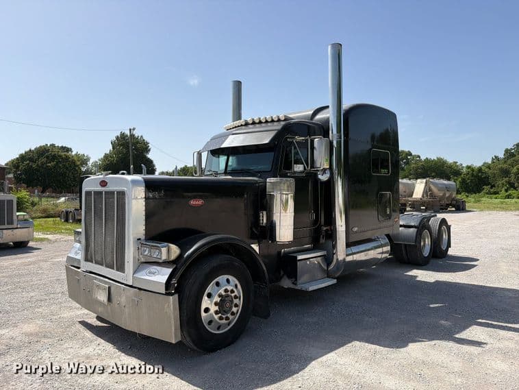 Image of Peterbilt 379 Primary image