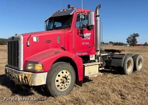 2004 Peterbilt 385 Image