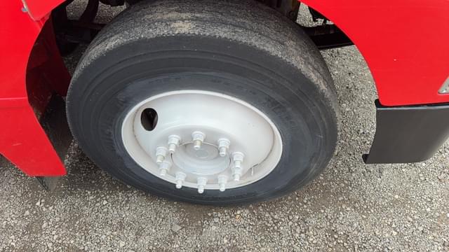 Image of Peterbilt 385 equipment image 3