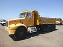 2004 Peterbilt 330 Image