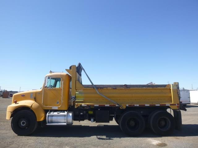 Image of Peterbilt PB330 equipment image 4