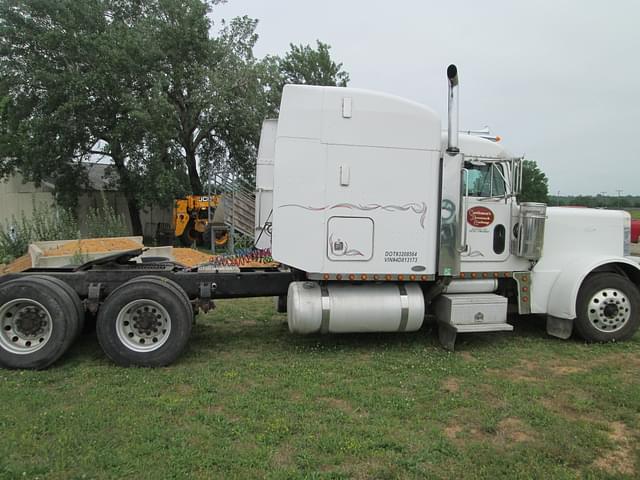 Image of Peterbilt 379 equipment image 2