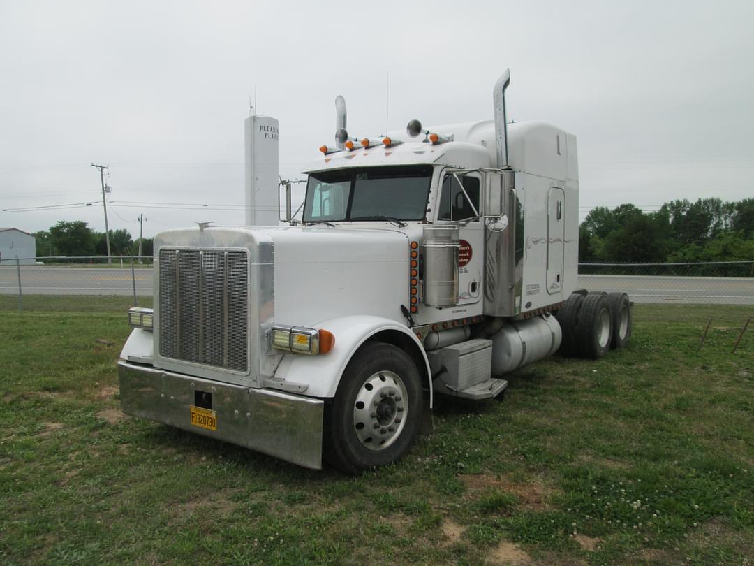 Image of Peterbilt 379 Primary image