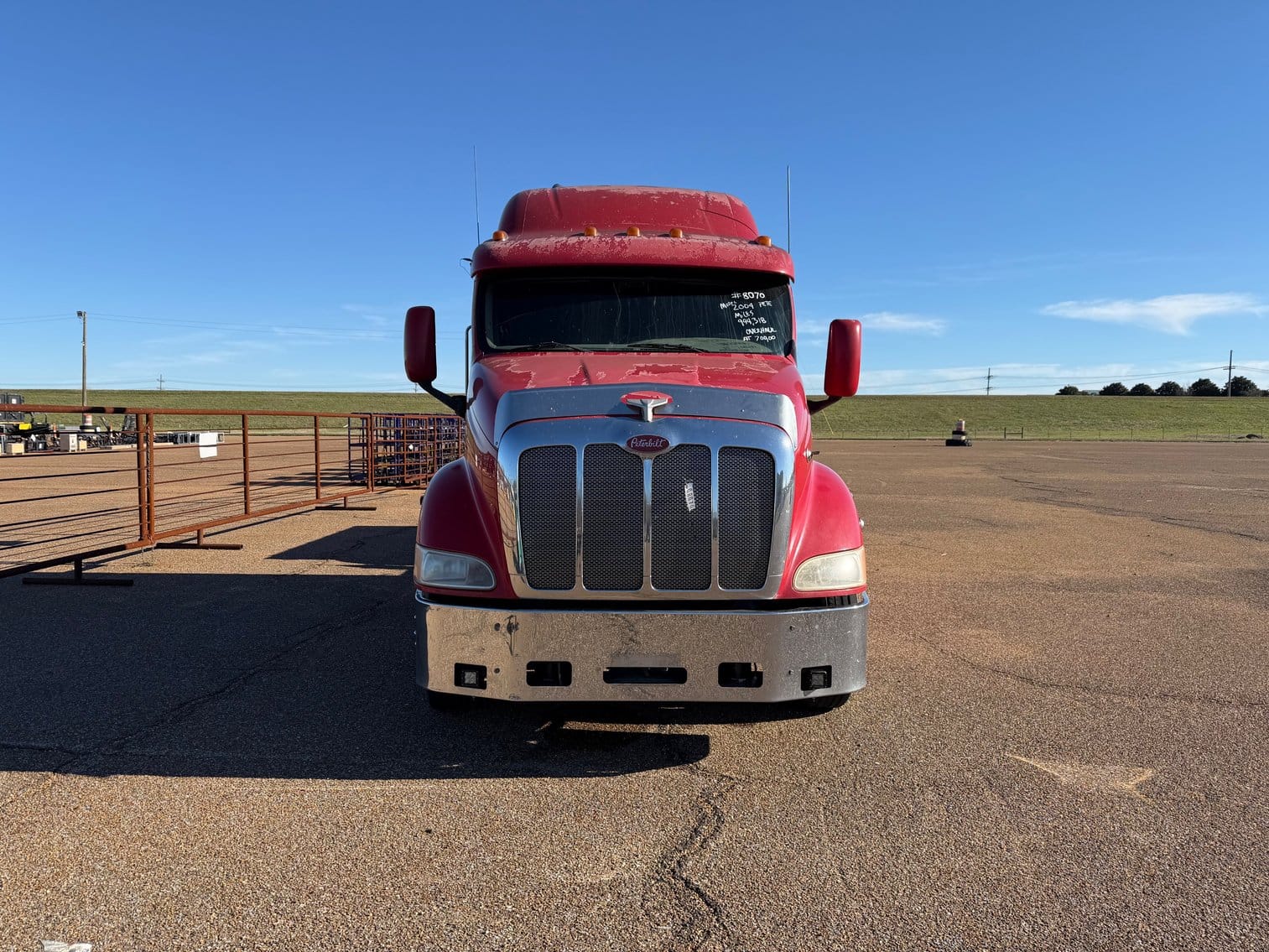 2004 Peterbilt 387 Equipment Image0