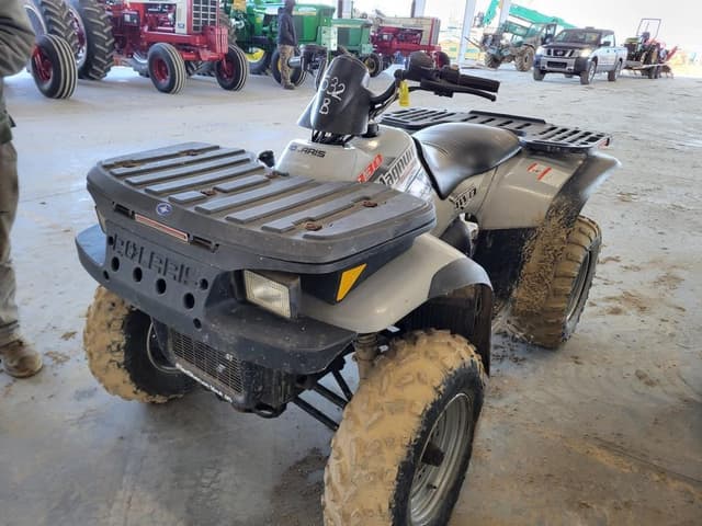 Image of Polaris Magnum 330 equipment image 1