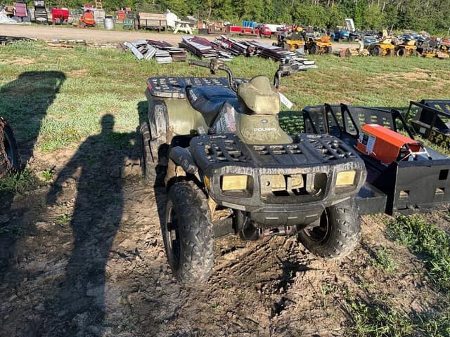 Image of Polaris Sportsman 400 equipment image 1