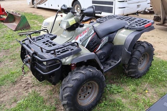 Image of Polaris Sportsman 700 equipment image 2