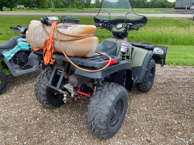 Image of Polaris Sportsman 400 equipment image 2