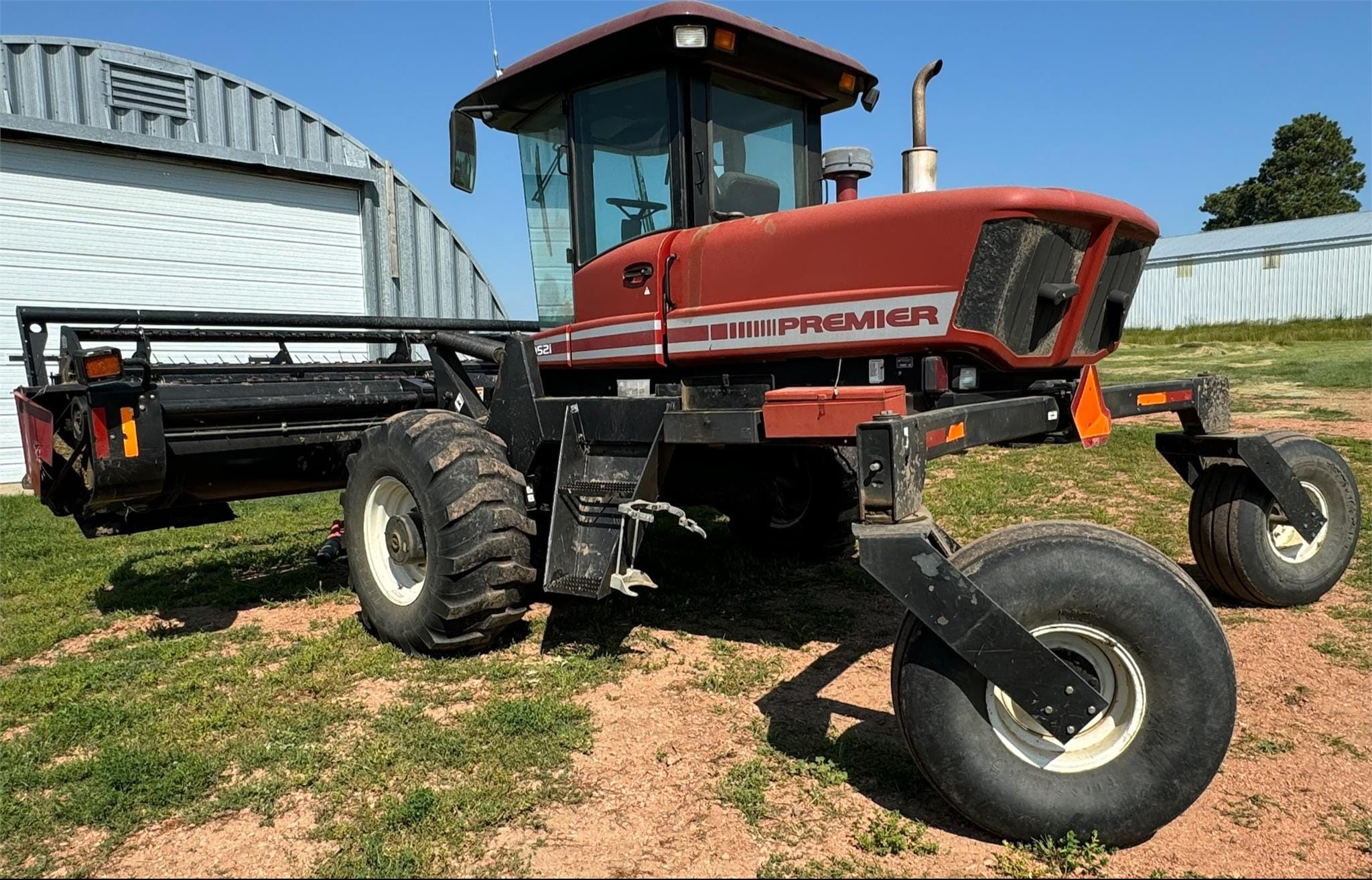 2004 Premier 2952I Equipment Image0