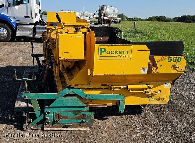 Image of Puckett 560 equipment image 3