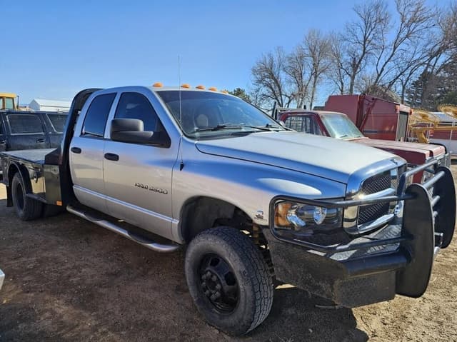 Image of Dodge Ram 3500 equipment image 1