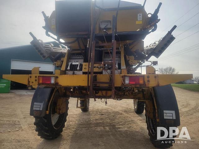 Image of Ag-Chem RoGator 1254C equipment image 4