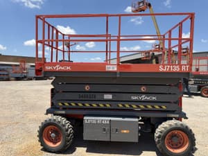 2004 Sky Jack SJ7135RT Image