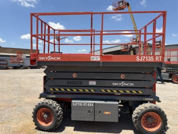 Main image Sky Jack SJ7135RT
