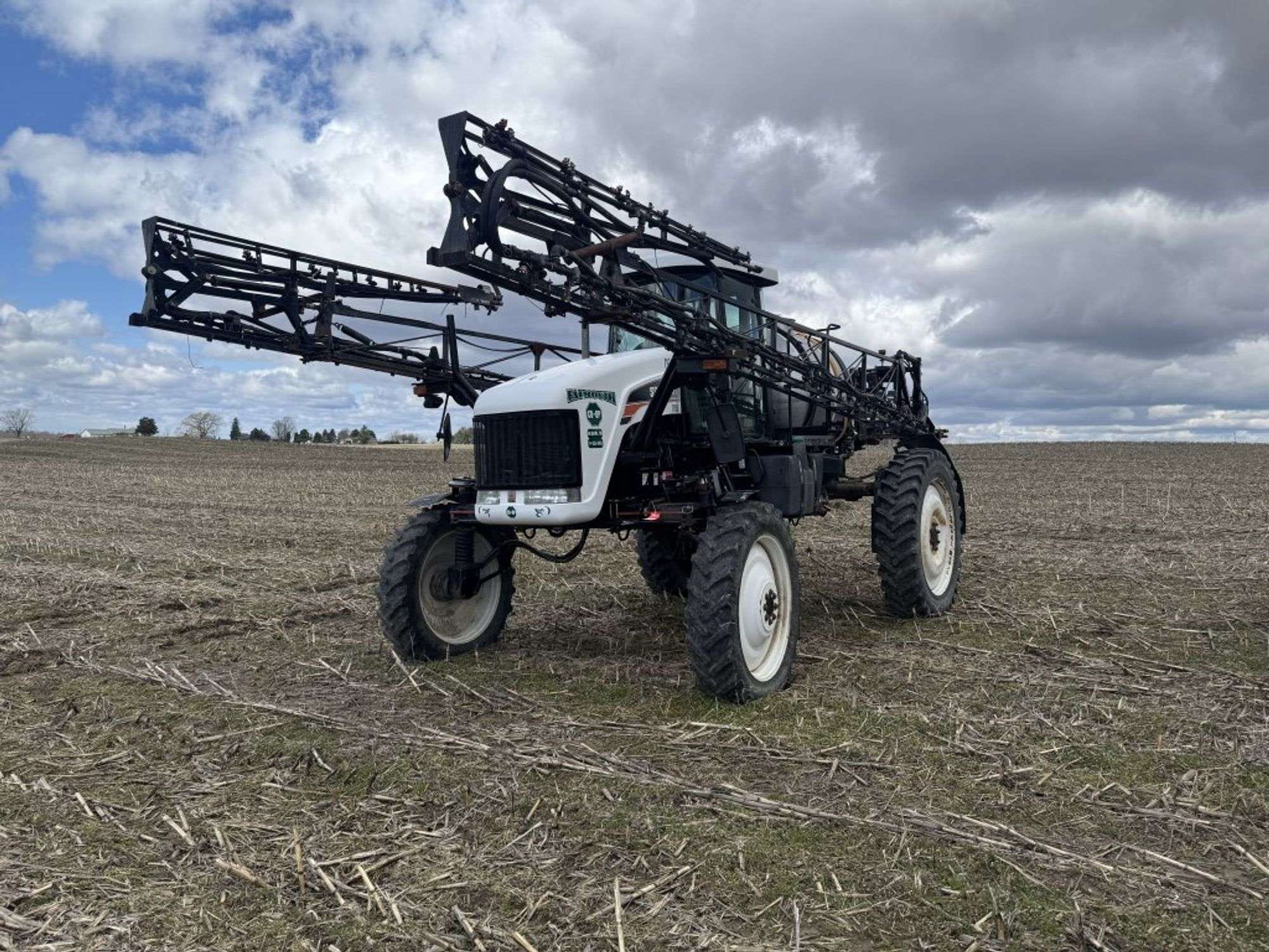 2004 Spra-Coupe 7650 Equipment Image0