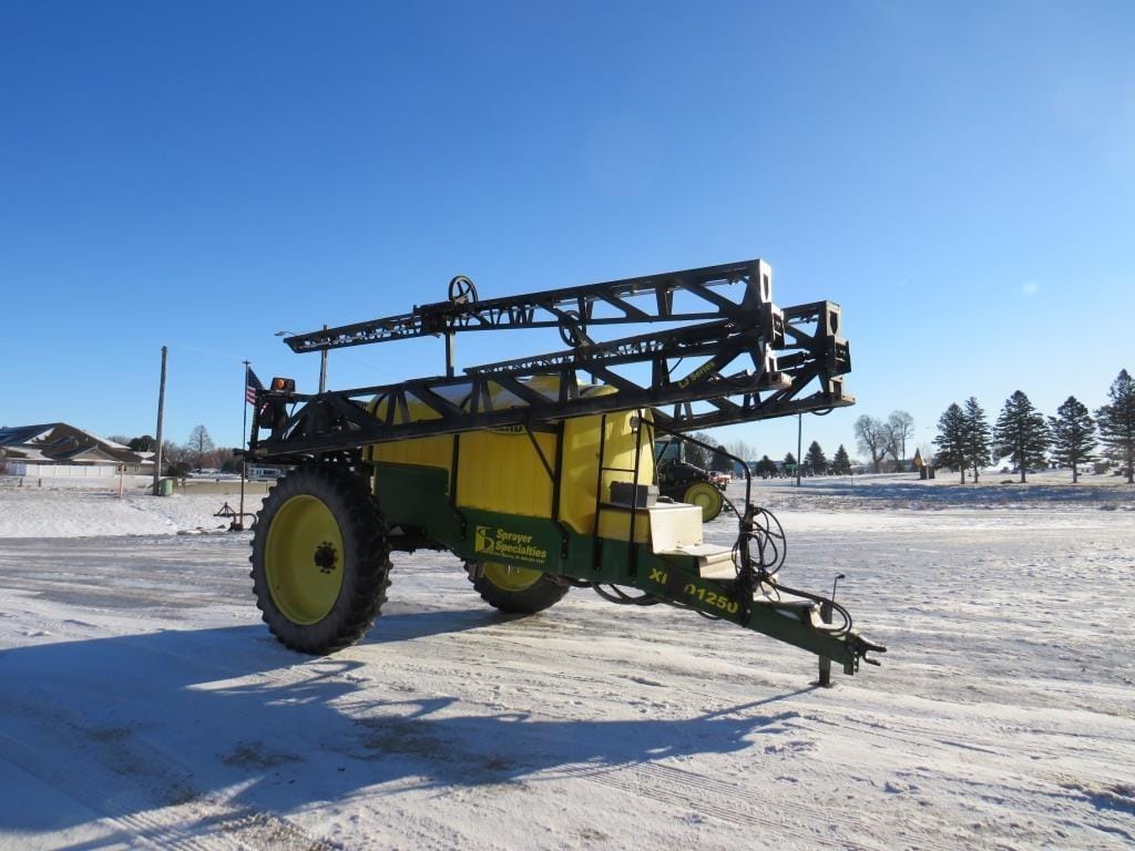 2004 Sprayer Specialties XLRD1250 Equipment Image0