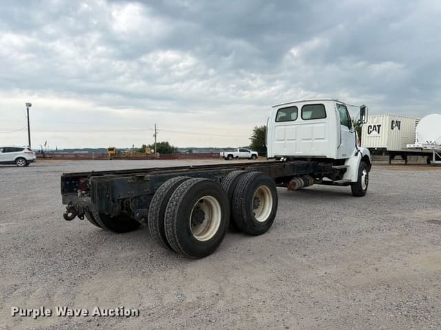 Image of Sterling L7500 equipment image 4