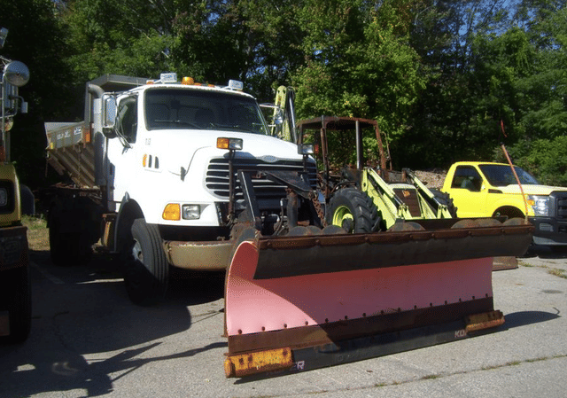 Image of Sterling L8500 equipment image 1