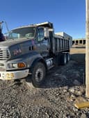 2004 Sterling LT9500 Image