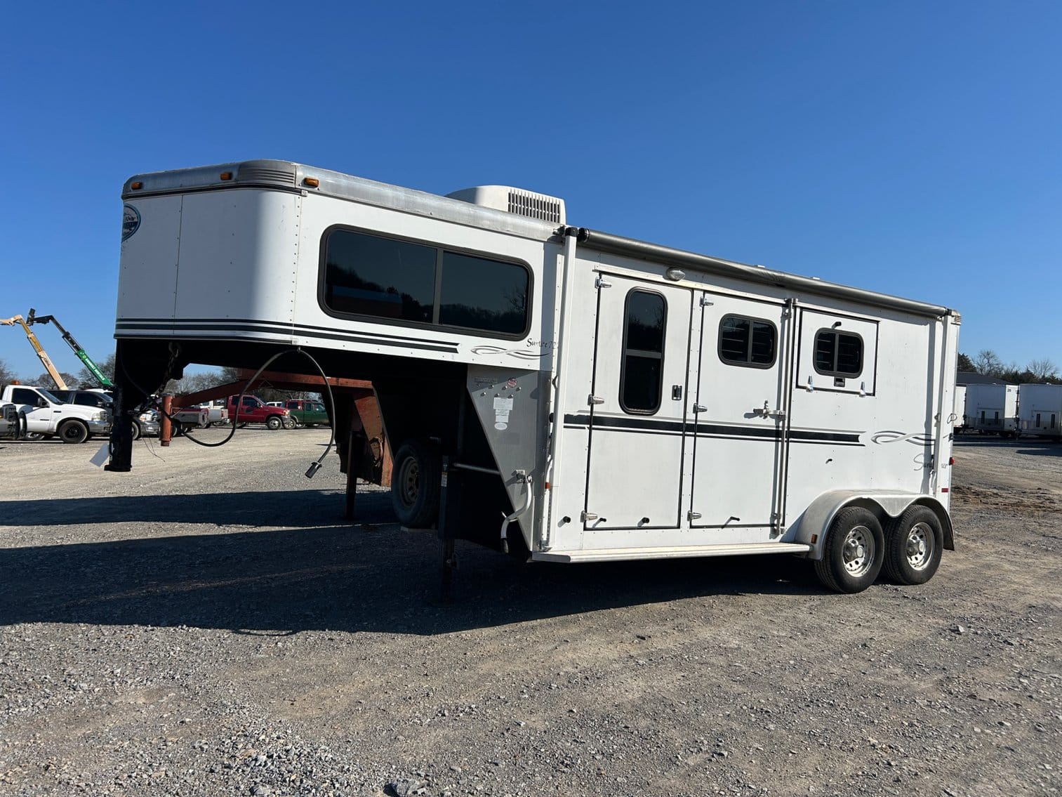 2004 Sundowner Sunlite 727 Equipment Image0